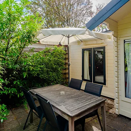 Chalet Zandvoort בקתה