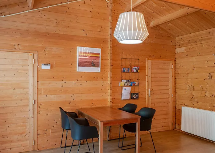 샬레 - Free Parking 잔드보르트