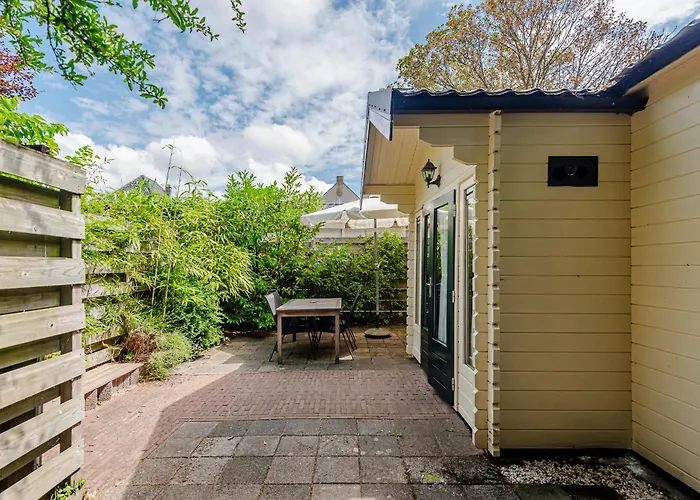 샬레 - Free Parking 잔드보르트