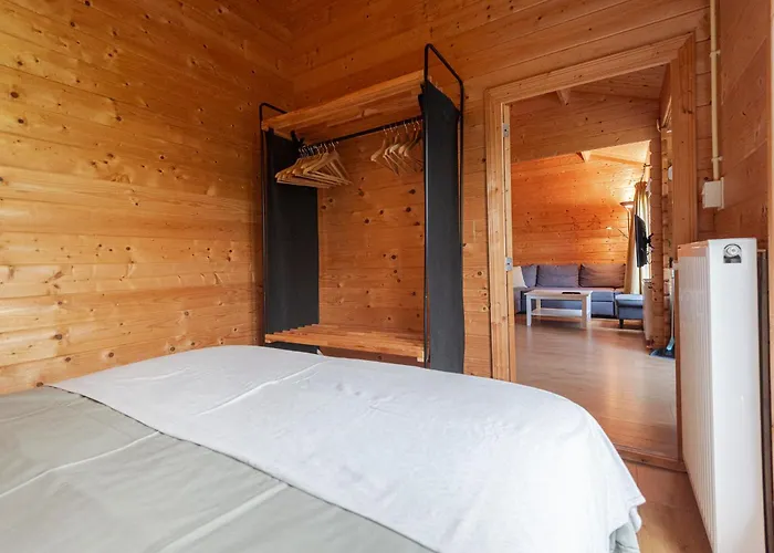 - Free Parking 샬레